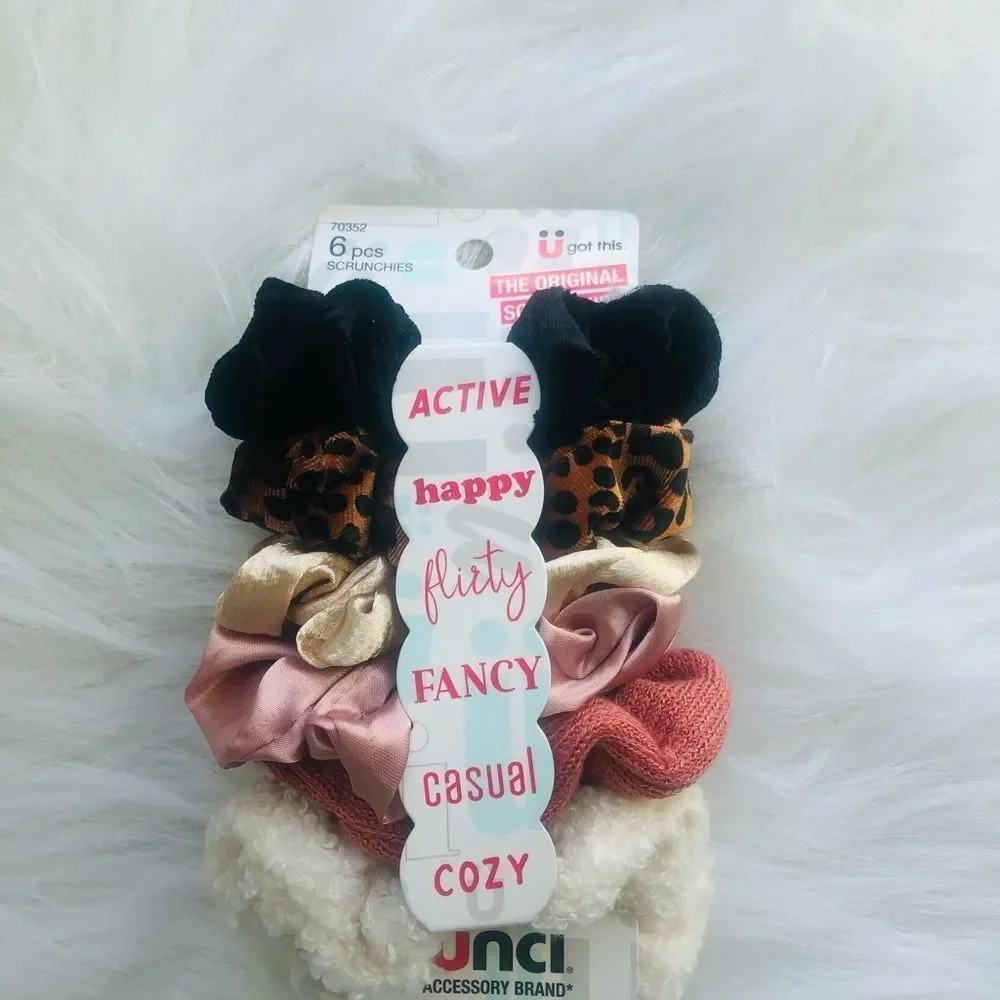 Hair Scrunchies For Girls, Teens & Women 6‎ in the pack